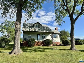 Building Photo - 119 Tanbark Dr
