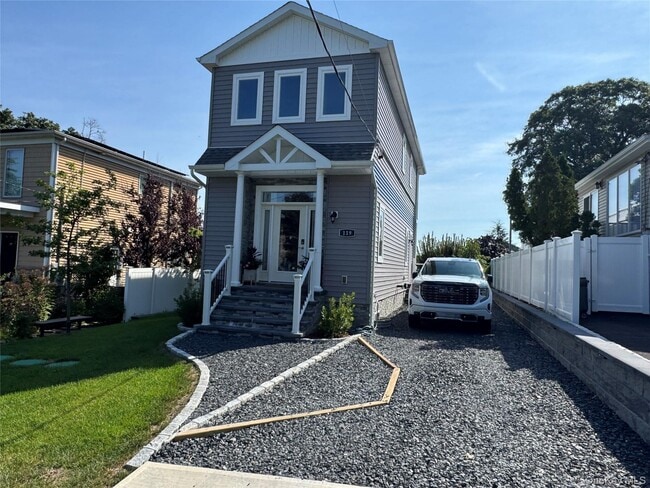 Building Photo - 119 Whittier Dr
