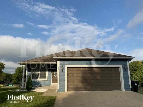 Primary Photo - 209 Walker Rd