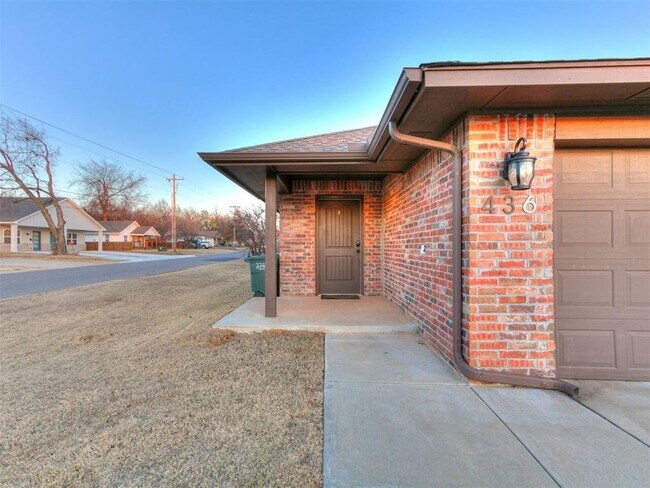 Foto del edificio - 436 Chalk Hill Ct