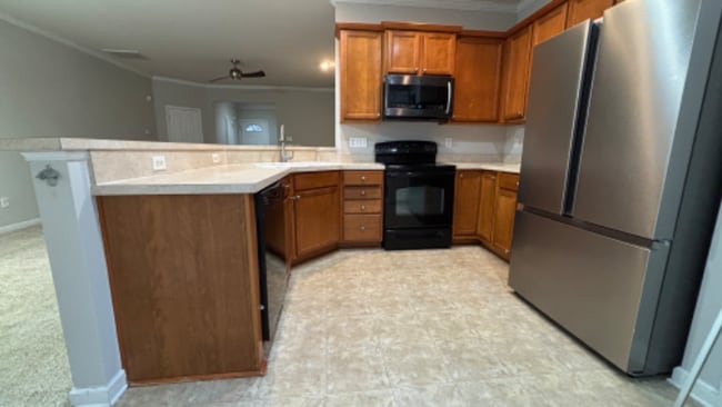 Building Photo - 403 Perrault Dr