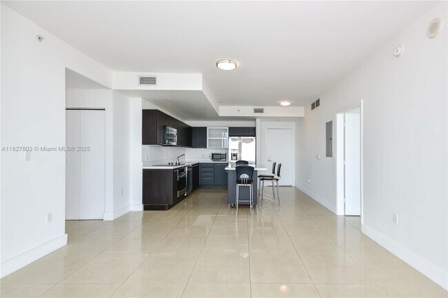 Foto del edificio - 90 SW 3rd St