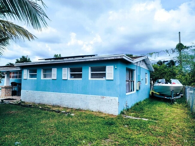 Building Photo - 5137 45th St
