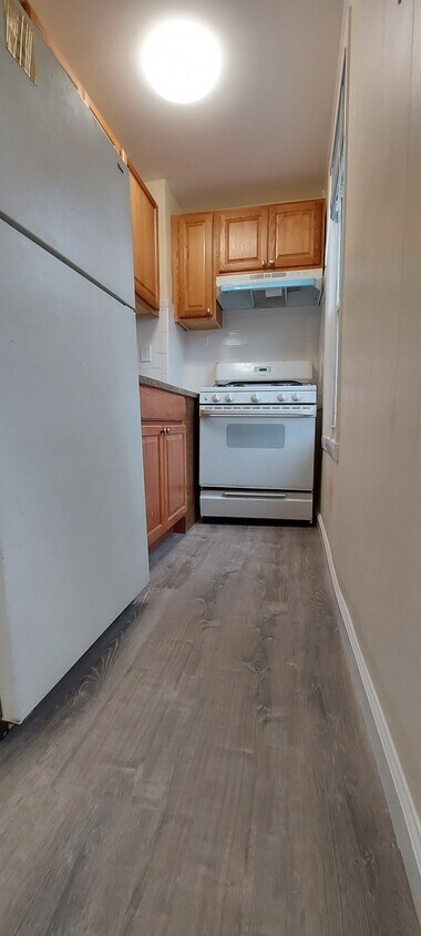 Building Photo - 312 3rd St