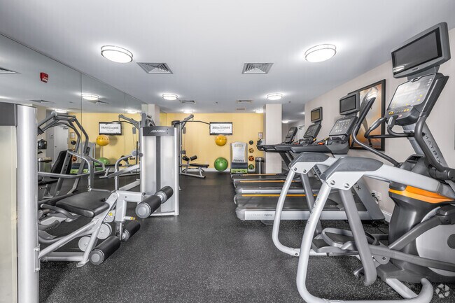 Gimnasio - The Village at Odenton Station