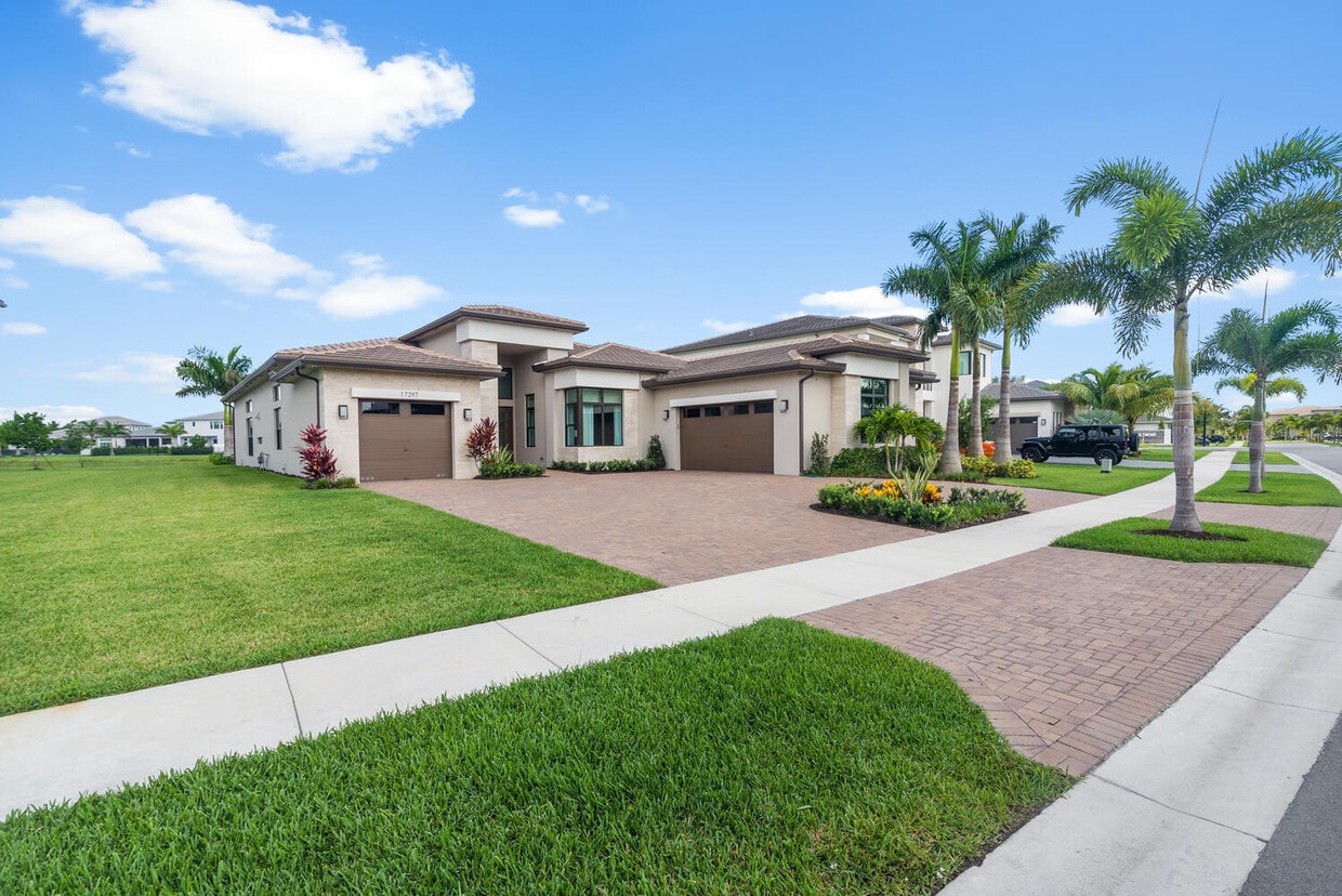 Primary Photo - 17297 Ponte Chiasso Dr