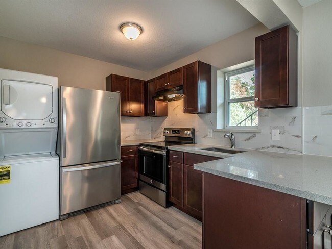 Foto del edificio - 1819 Cove Park Dr