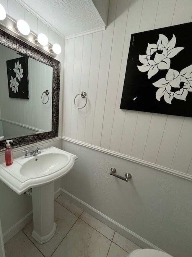 Foto del edificio - ***4 Bed 3.5 Bath in Tuscawilla!***