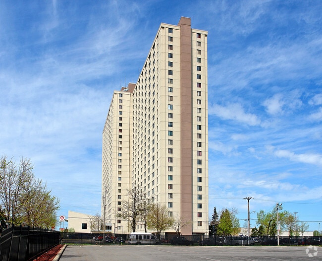 Skyline Tower Apartments Saint Paul, MN