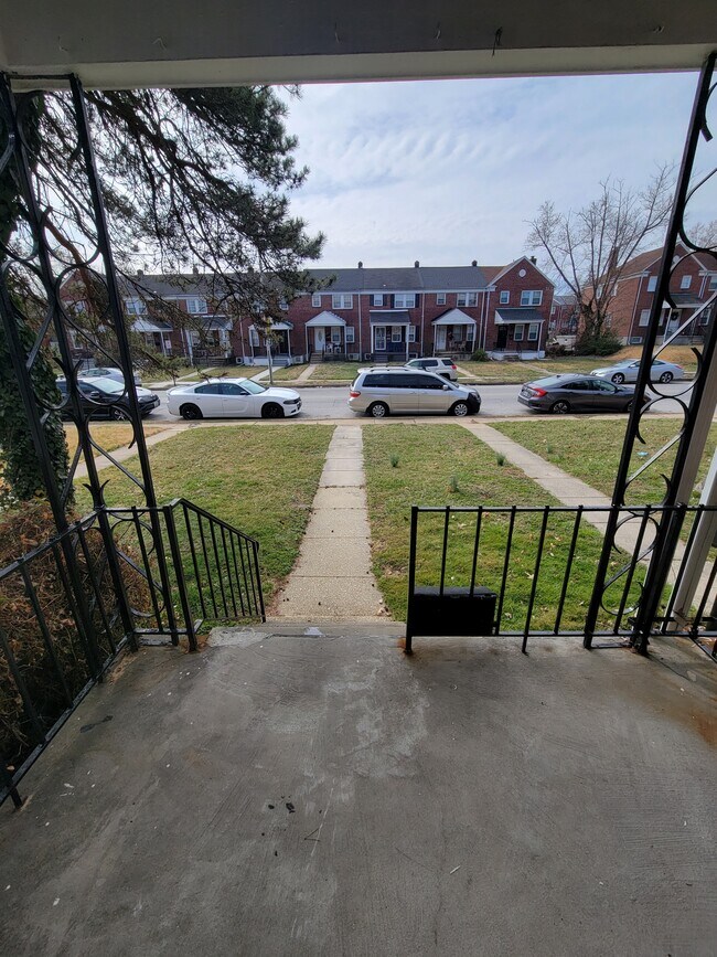 Building Photo - 1820 E Belvedere Ave