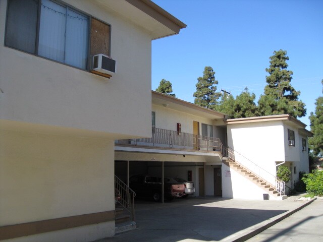 Building Photo - 7626 Pickering Ave