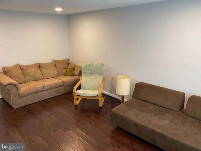 Foto del edificio - 2526 Vivaldi Ln