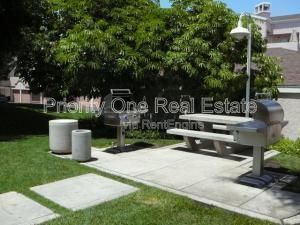 Building Photo - 7223 Camino Degrazia