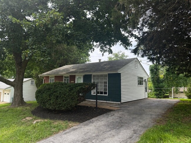 Building Photo - 7727 Paddington Dr