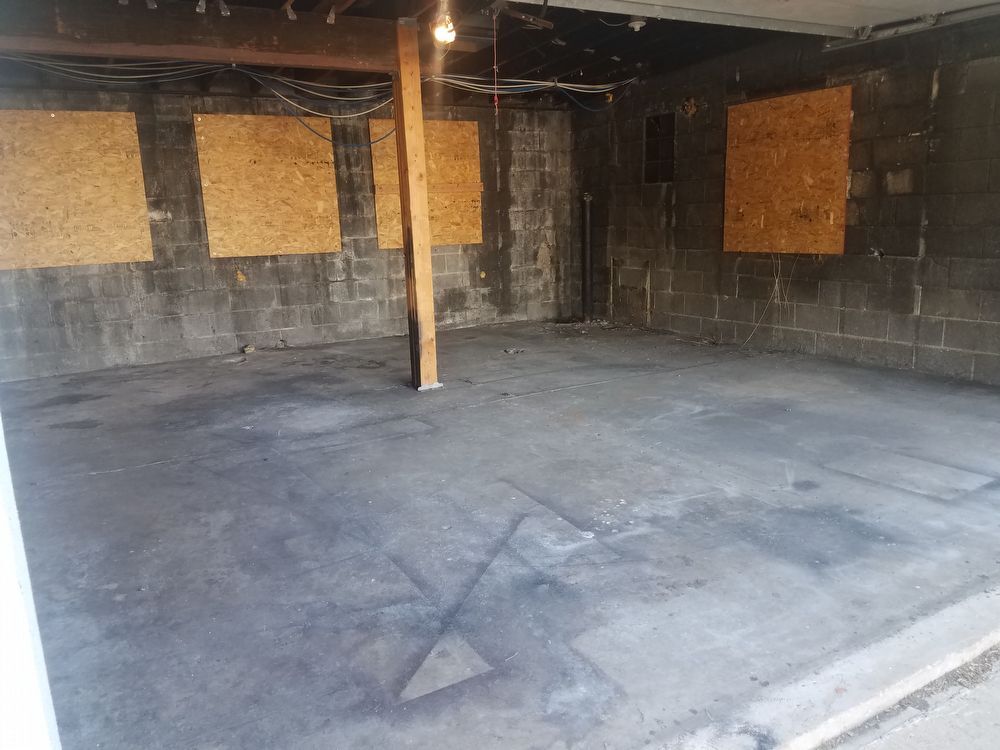 Building Photo - Storage Garage Available for Rent