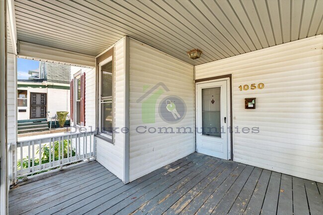 Foto del edificio - 1050 Thomas St SE