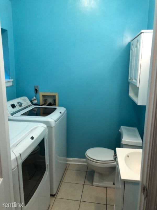 Building Photo - 3 br, 2.5 bath House - 236 E Cross St