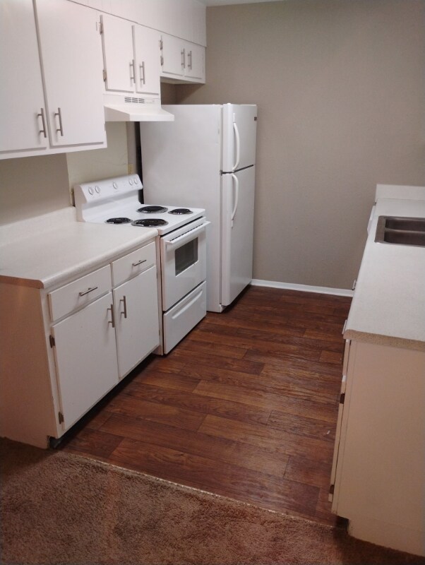 Foto principal - 900 Mountain Creek Rd