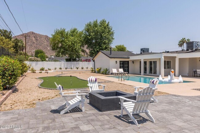 Foto del edificio - 4122 N 56th St