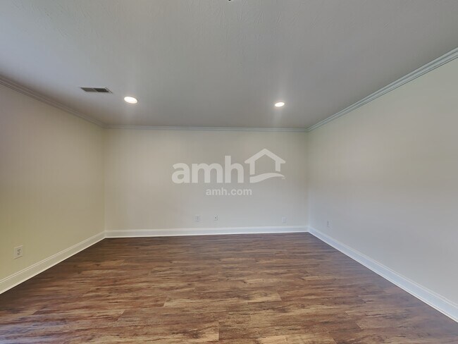 Building Photo - 10249 Meadow Glen Drive
