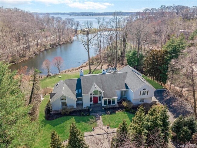 Building Photo - 19 Mallard Dr