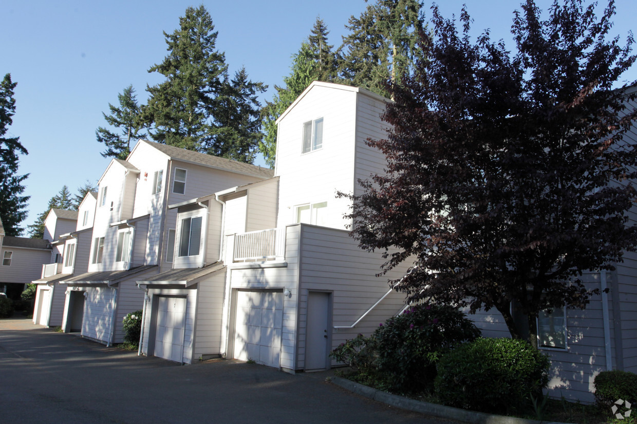 Fairway Apartments - Edmonds, WA | Apartments.com