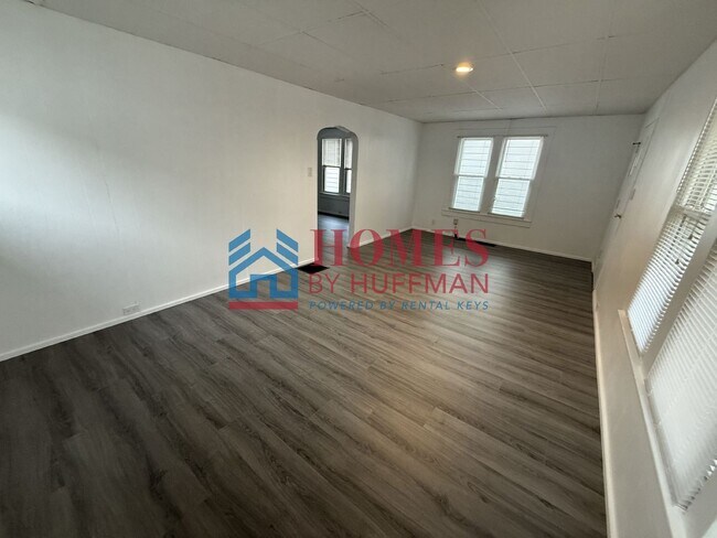 Foto del edificio - 427 Enlow Ave