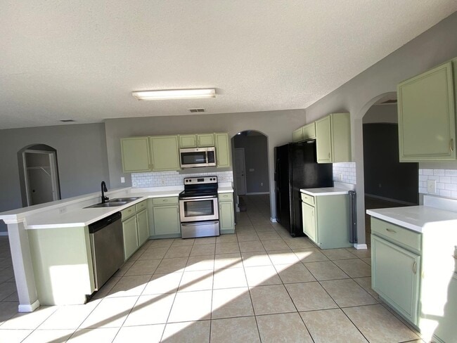 Foto del edificio - 606 Bluebill Ct