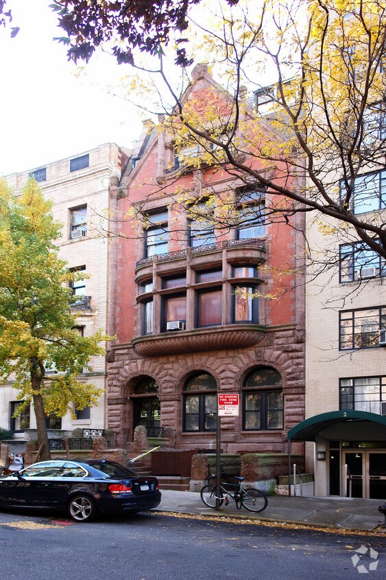 Primary Photo - 6 Pierrepont St