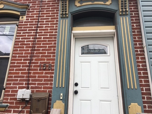 Building Photo - 158 38th St