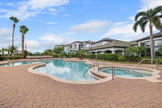 Building Photo - Reserve At Beachline Apartments