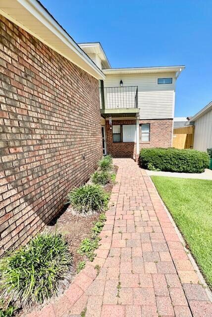 Foto del edificio - 937 Holbrook Cir