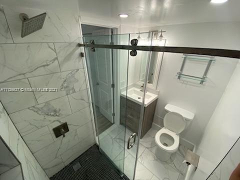 Foto del edificio - 860 NE 78th St