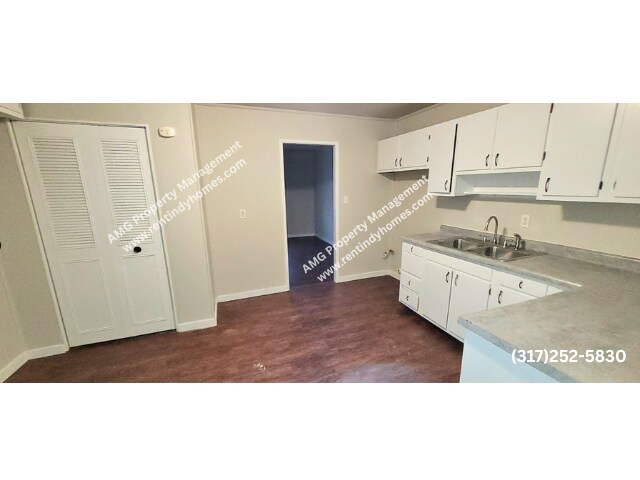 Foto del edificio - Charming Lawrence Township Duplex!