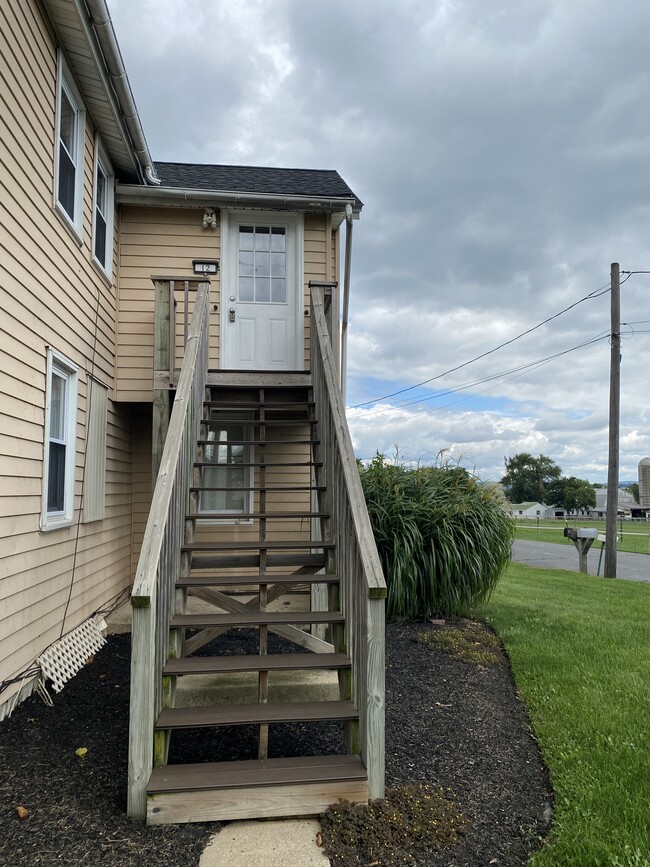 Outside Stairs - 12 Stoltzfus Ln