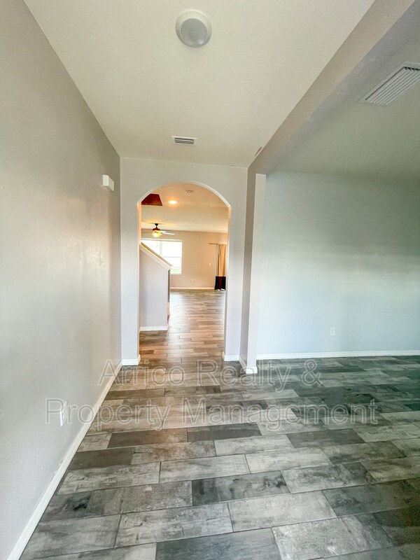 Building Photo - 12021 Myrtle Rock Dr