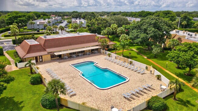 Foto del edificio - 2825 SW 22nd Ave