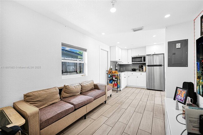 Foto del edificio - 6501 SW 4th St