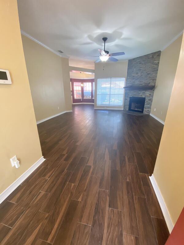 Building Photo - 4937 Bayberry Dr