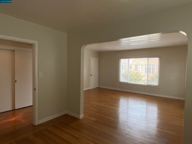 Foto del edificio - 654 Beacon St