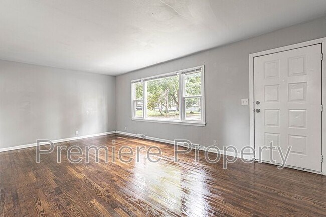 Foto del edificio - 8812 E 86 St