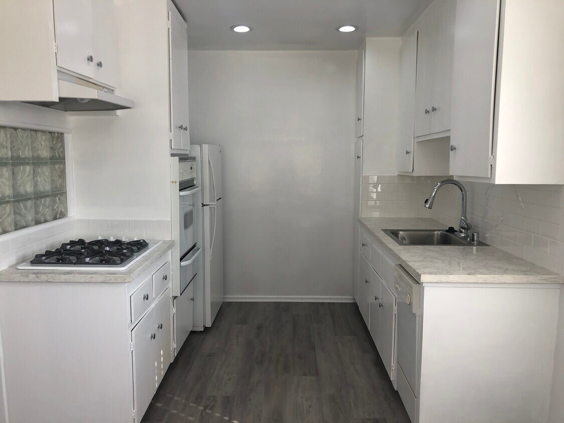 Foto principal - 744 Pier Ave
