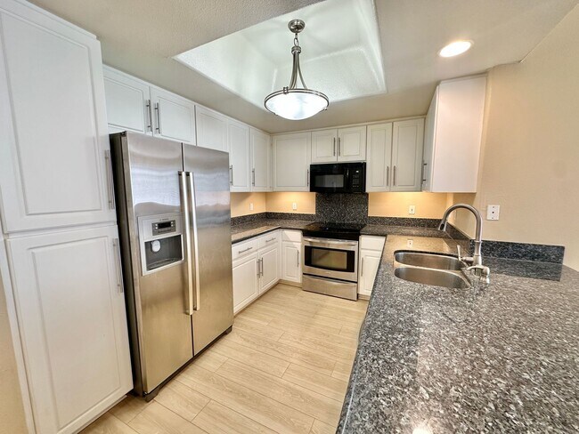 Foto del edificio - Location, Location, Location! – Welcome to The Regents La Jolla