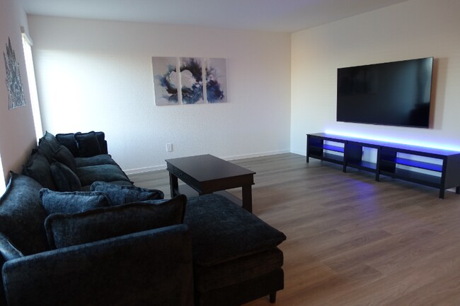 Foto del edificio - 3004 Fall Gold Ln