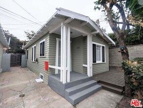 Building Photo - 1421 Kellam Ave