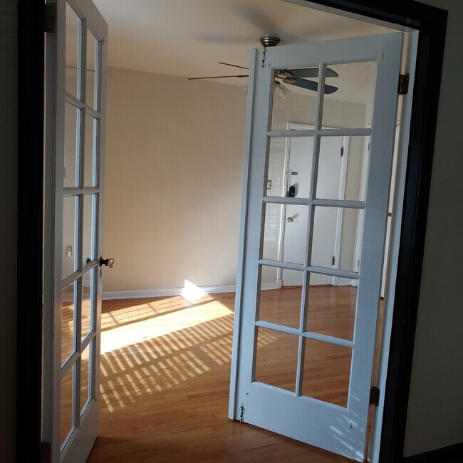 From B1/office to Living Room - 1528 N Emerson St