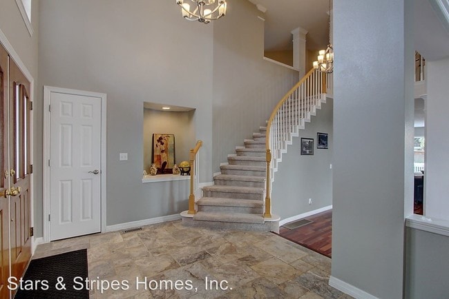 Building Photo - 3 br, 4 bath House - 10505 White Pine Drive