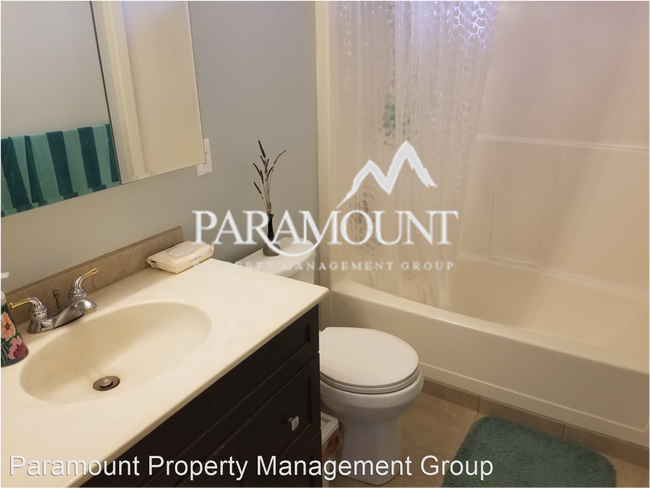 Foto del edificio - 4751 SE Horstman Rd