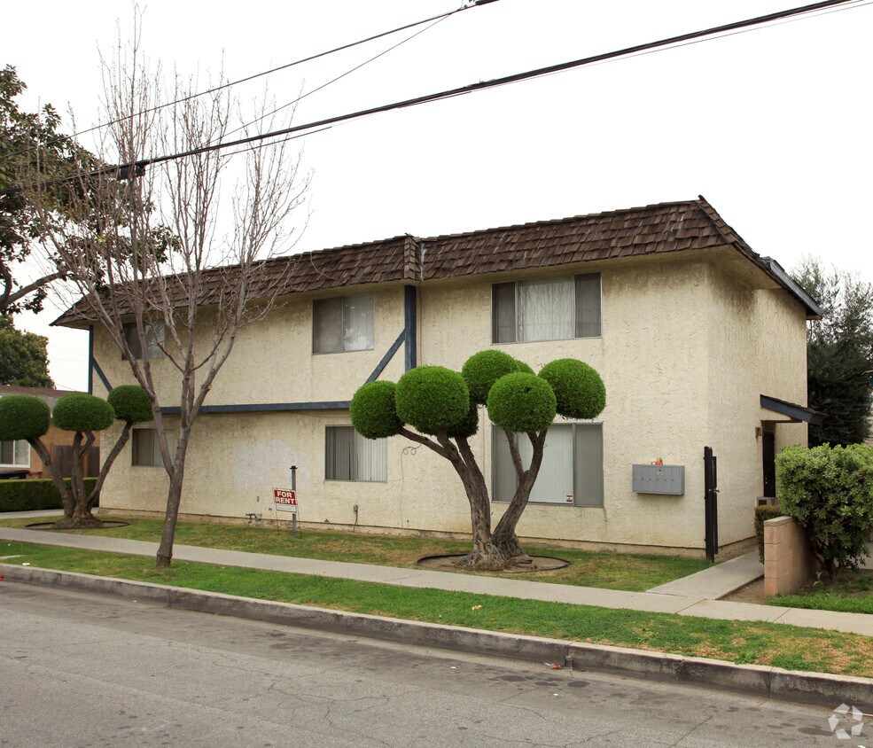 Foto principal - 9425 Los Angeles St