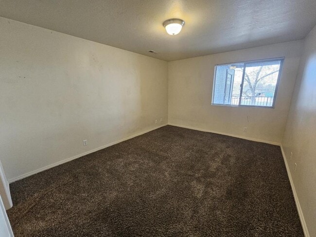 Foto del edificio - 4642 S 1900 W